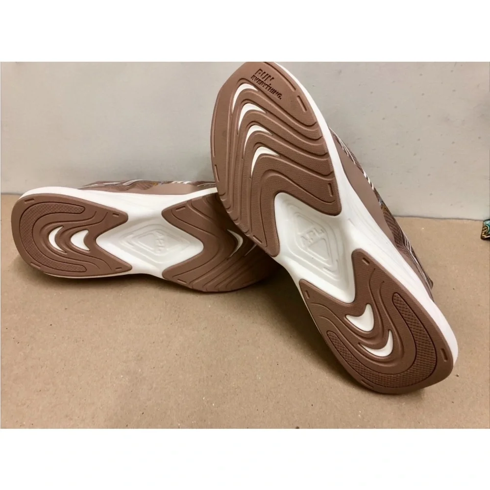 NWOB APL Athletic Propulsion Labs Men's Streamline Running Shoe